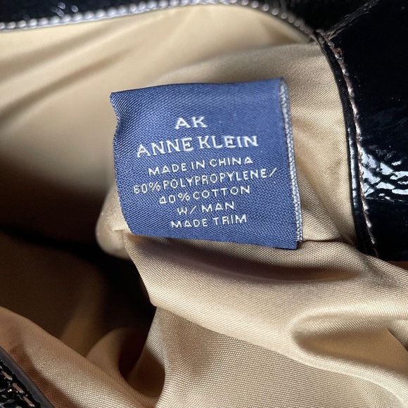 EUC AK Anne Klein Tote Bag - Black and Cream - Classic Basket Weave Texture - Picture 5 of 7